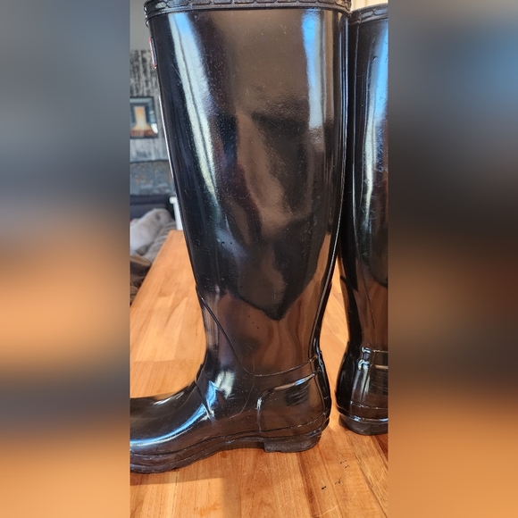 Hunter Tall Gloss Black Boots - Picture 14 of 15